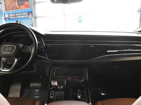 Used 2021 Audi Q8 Premium Plus AWD/4WD image 38