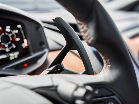 Used 2025 Lamborghini Revuelto AWD/4WD image 61