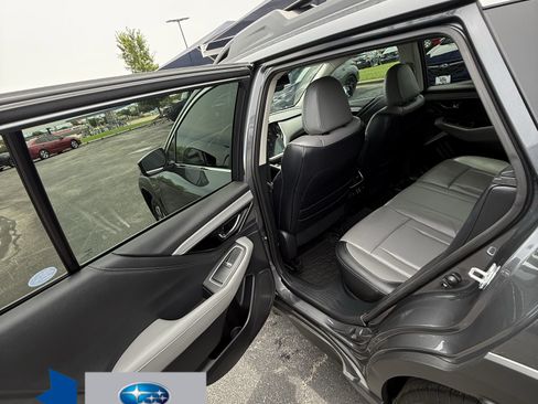 Certified 2025 Subaru Outback Limited AWD/4WD image 12