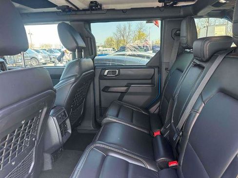 Certified 2025 Ford Bronco Badlands AWD/4WD image 11