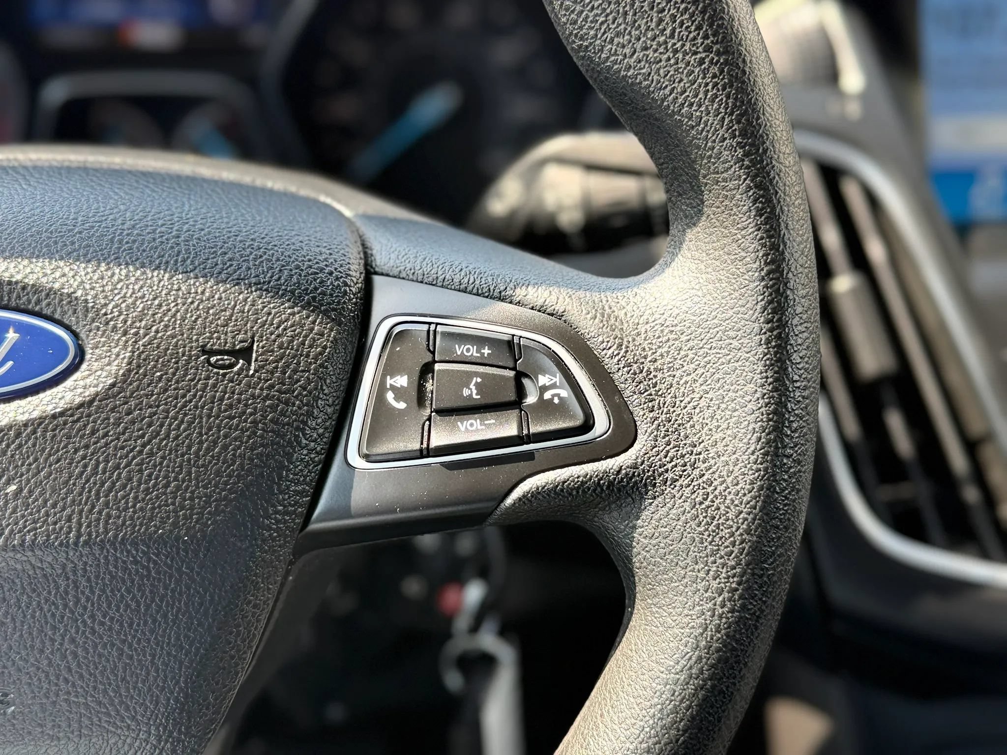 Used 2018 Ford Focus SEL FWD image 30