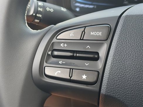 New 2025 Hyundai Venue Limited image 22