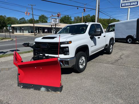 New 2026 Chevrolet Silverado 2500 W/T w/ WT Convenience Package AWD/4WD image 1