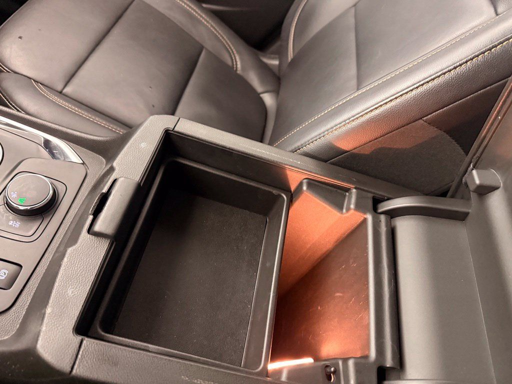 Used 2019 Chevrolet Traverse RS w/ LPO, Floor Liner Package FWD image 42
