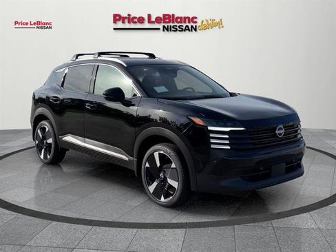 Used 2025 Nissan Kicks SR FWD image 1
