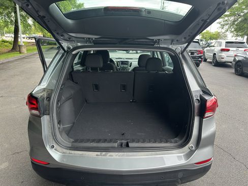 Used 2024 Chevrolet Equinox LS w/ Driver Confidence II Package FWD image 11