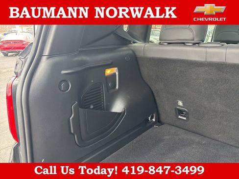 Used 2023 Jeep Renegade Limited w/ Sun/Sound Group AWD/4WD image 43