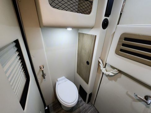 Used 2021 Mercedes-Benz Sprinter 3500 image 74
