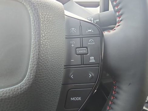 Used 2024 Toyota Prius Prime Premium image 18