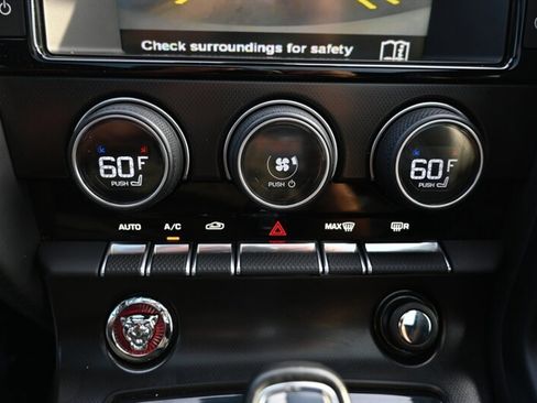 Used 2016 Jaguar F-TYPE S image 40