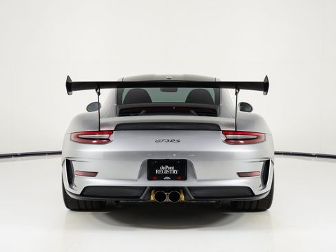 Used 2019 Porsche 911 GT3 RS RWD image 4