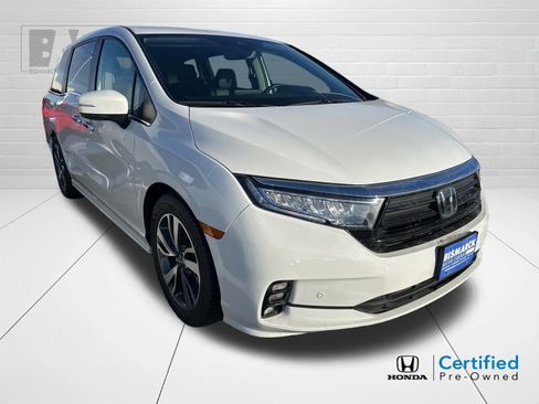 Used 2023 Honda Odyssey Touring image 2