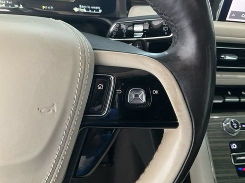 Used 2020 Lincoln Aviator Black Label w/ Class IV Trailer Tow Package AWD/4WD image 12