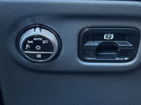 Used 2023 Mercedes-Benz EQE 350+ 4MATIC SUV image 32