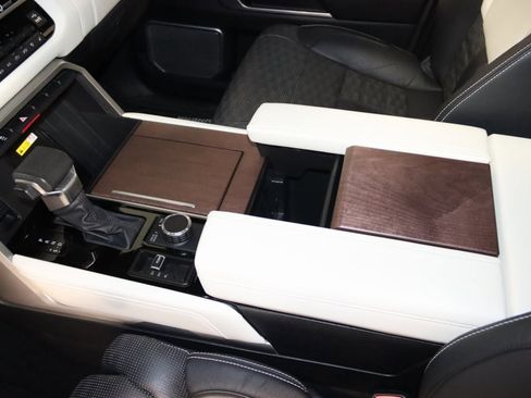 Used 2023 Toyota Tundra Capstone image 39