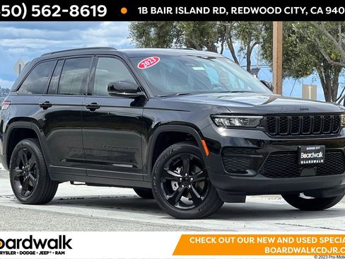 Used 2023 Jeep Grand Cherokee Altitude AWD/4WD image 1