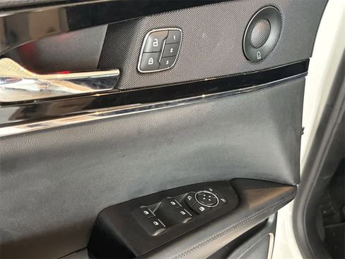 Used 2022 Lincoln Nautilus Reserve w/ Equipment Group 201A image 23