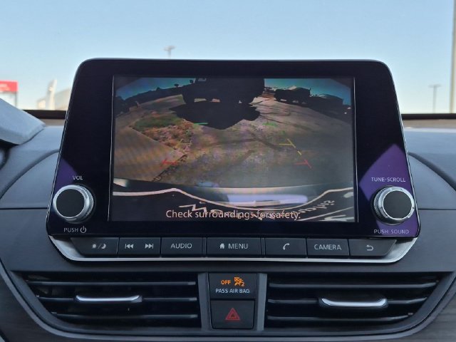 Used 2025 Nissan Altima 2.5 SV FWD image 26