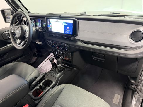 Used 2025 Jeep Wrangler Sahara 4xe w/ Safety Group image 22