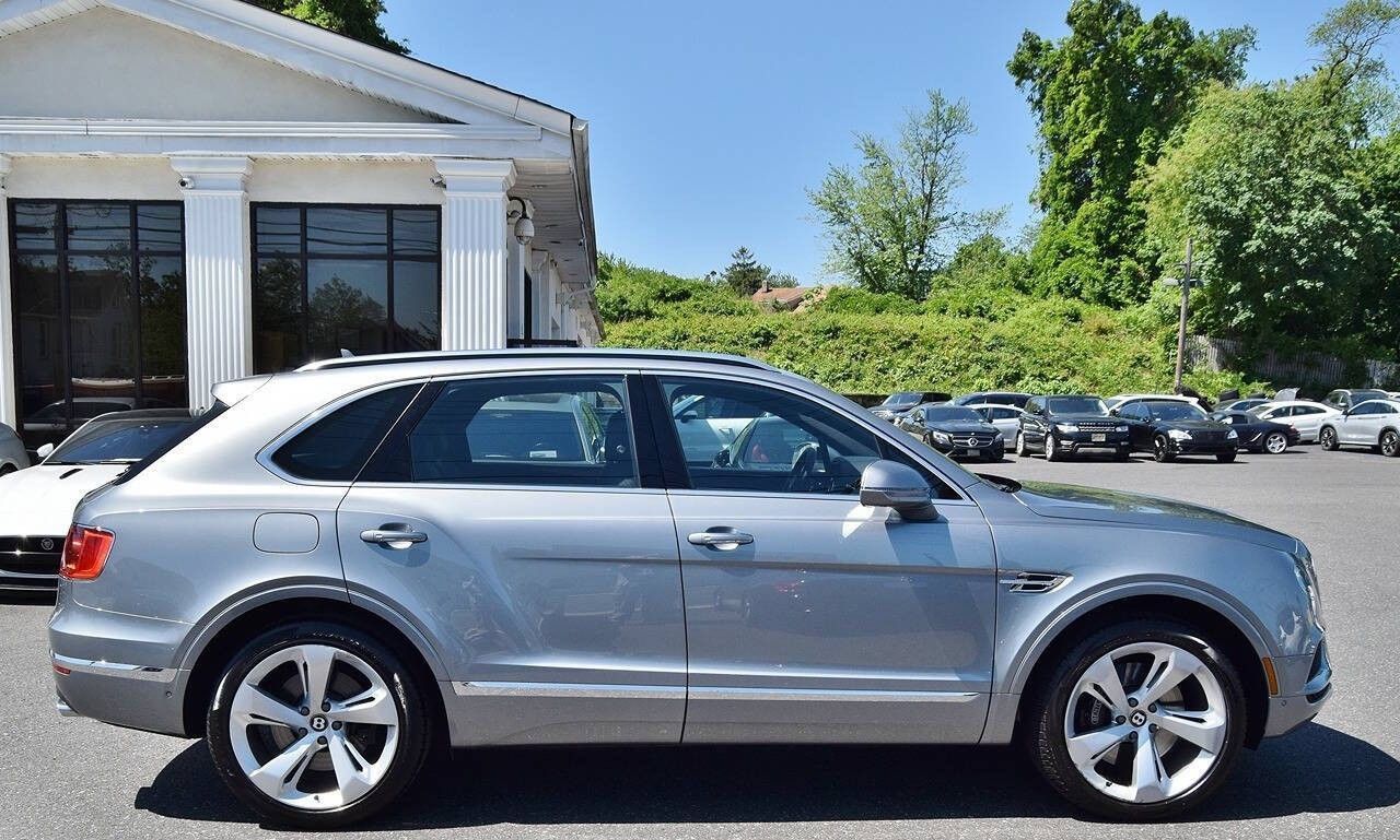 Used 2019 Bentley Bentayga AWD/4WD image 12
