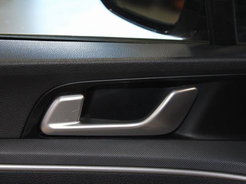 Used 2023 Kia K5 GT-Line image 8