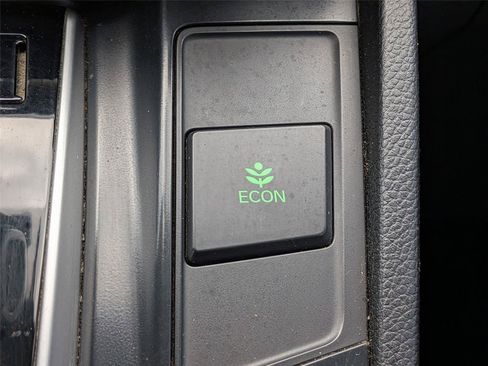Certified 2019 Honda CR-V LX image 16