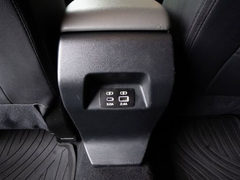 Used 2024 Subaru Crosstrek 2.0i Premium w/ Crosstrek Mirror Package AWD/4WD image 19
