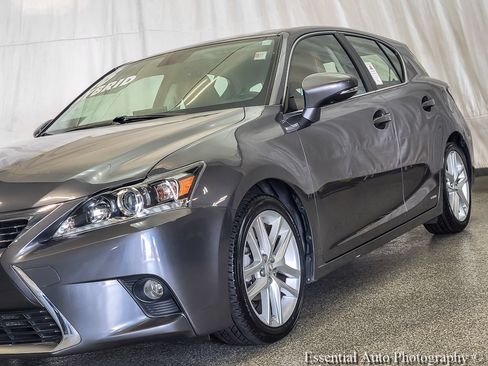 Used 2016 Lexus CT 200h w/ Navigation Package FWD image 5
