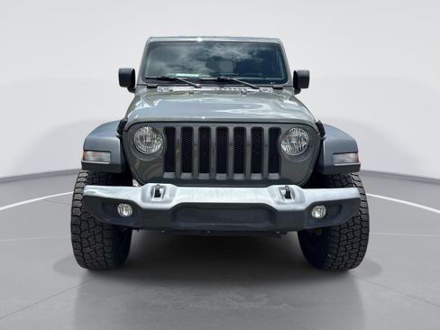 Used 2018 Jeep Wrangler Unlimited Sport AWD/4WD image 2