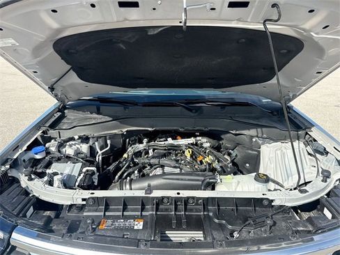 Used 2025 Ford Explorer Active image 34