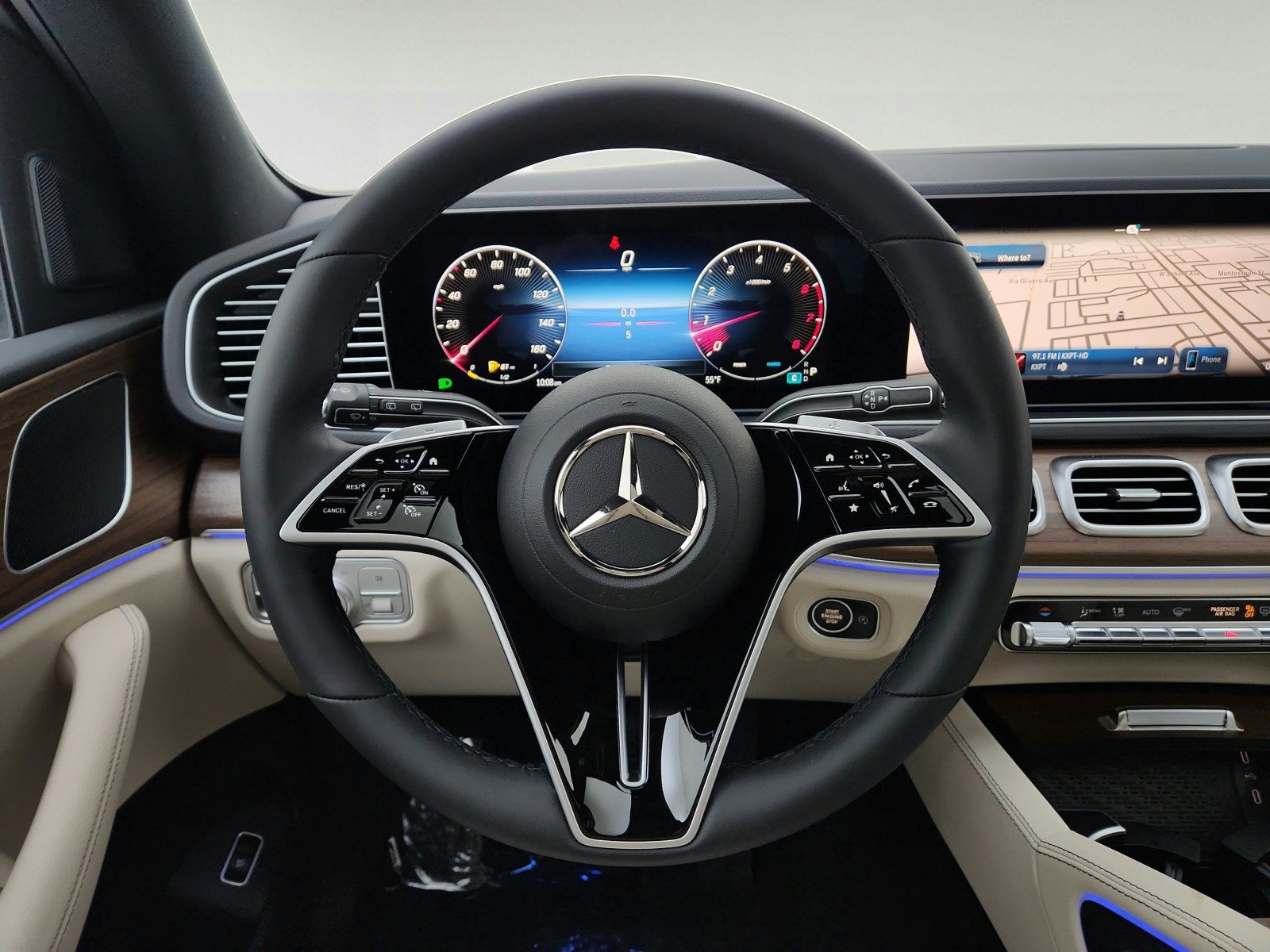Certified 2025 Mercedes-Benz GLE 350 4MATIC image 24