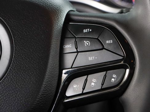 Used 2023 Jeep Cherokee Altitude Lux AWD/4WD image 14
