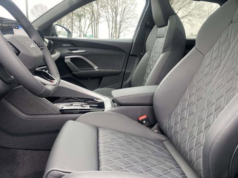 New 2025 Audi SQ5 Premium Plus image 15