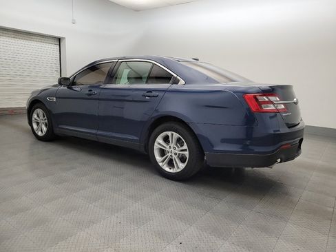 Used 2016 Ford Taurus SE image 3