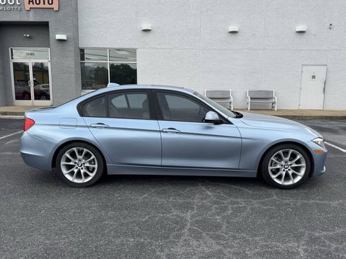 Used 2014 BMW 320i Sedan RWD image 7