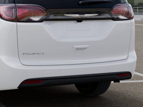 New 2027 Chrysler Pacifica LX FWD image 13