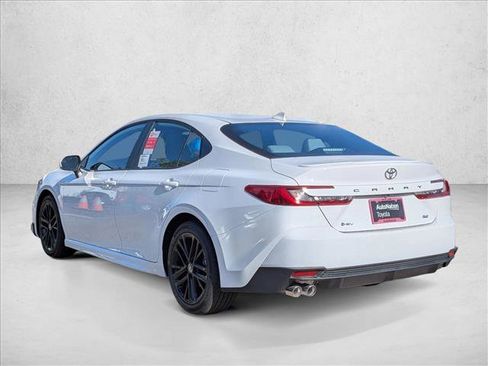 New 2026 Toyota Camry SE image 9
