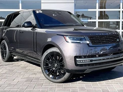 Certified 2023 Land Rover Range Rover Long Wheelbase Autobiography AWD/4WD image 3