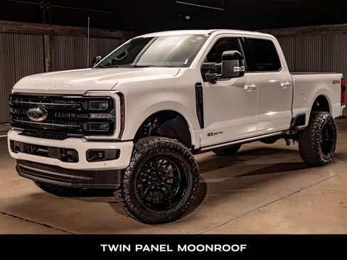 Used 2026 Ford F250 Platinum image 5