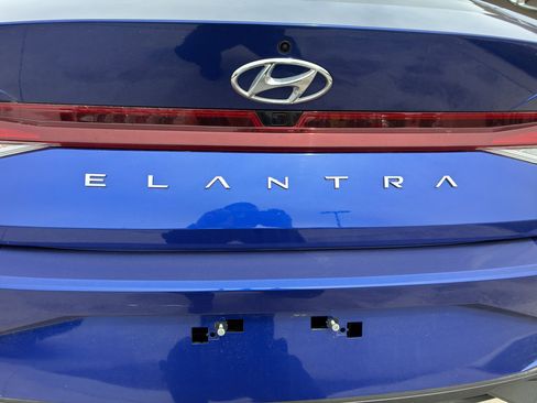 Certified 2023 Hyundai Elantra SEL FWD image 24