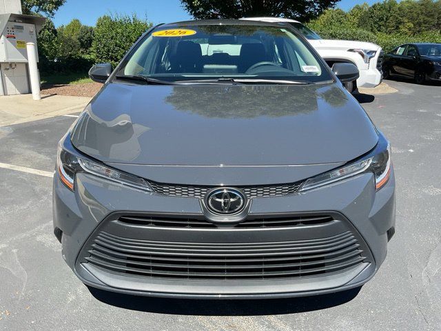 Used 2026 Toyota Corolla LE FWD image 4