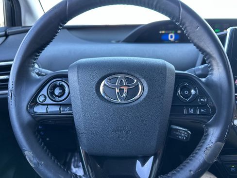 Used 2022 Toyota Prius Prime XLE image 23