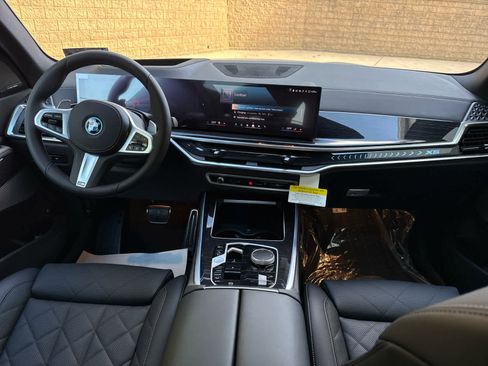 New 2026 BMW X5 xDrive50e w/ M Sport Package image 8