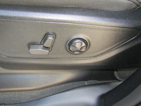 Used 2021 RAM 1500 Big Horn image 21