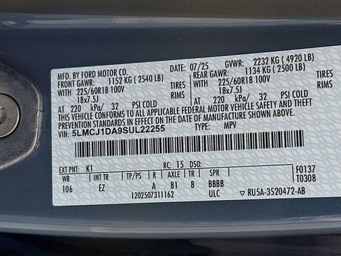 Used 2025 Lincoln Corsair AWD image 35