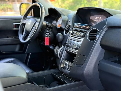 Used 2012 Honda Pilot Touring image 38