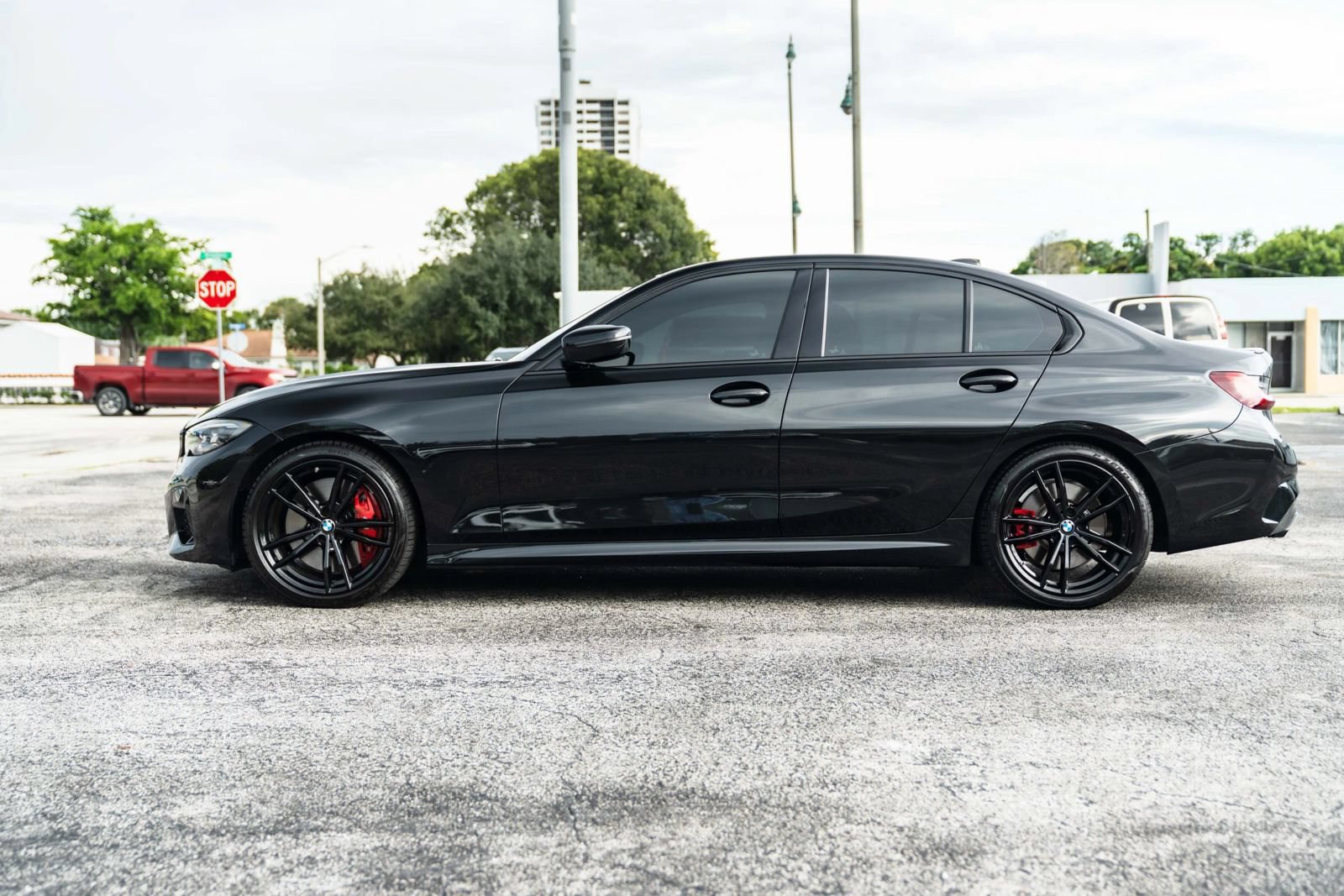 Used 2022 BMW M340i RWD image 9