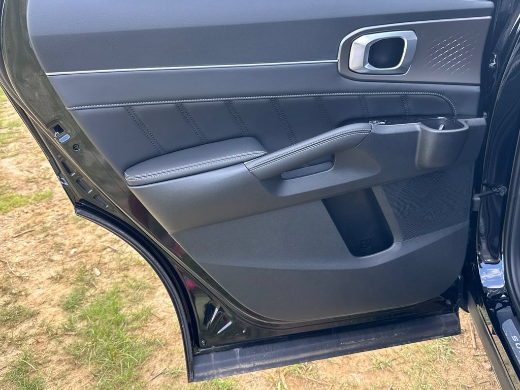 New 2025 Kia Sorento SX FWD image 22