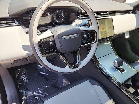 Certified 2025 Land Rover Range Rover Velar S image 15