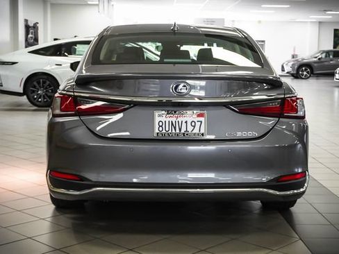 Used 2021 Lexus ES 300h w/ Premium Package FWD image 7